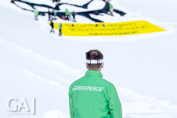 Greenpeace Bringt Schlussel Auf Die Zugspitze General Anzeiger