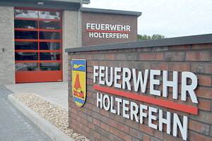 Für 1,5 Millionen Euro ist an der Holterfehner Straße in Holterfehn ein neues Feuerwehrhaus gebaut worden. Foto: Zein